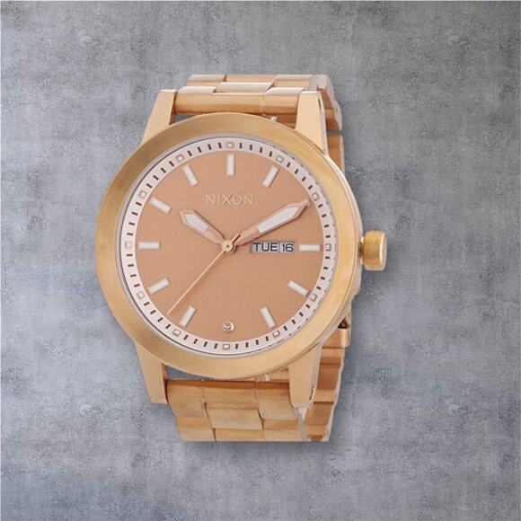 Nixon Act Now The Spur Stainless Steel Gold Tone Watch Men’s Women’s Wristwatch - Picture 6 of 6